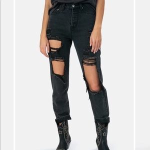 Boyfriend black jeans